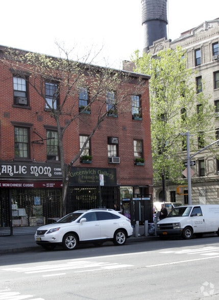 464 6th Ave, New York, NY for lease - Building Photo - Image 2 of 6