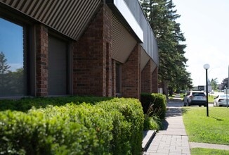 1900-1950 Boul Saint-Régis, Dorval, QC for lease Building Photo- Image 1 of 4