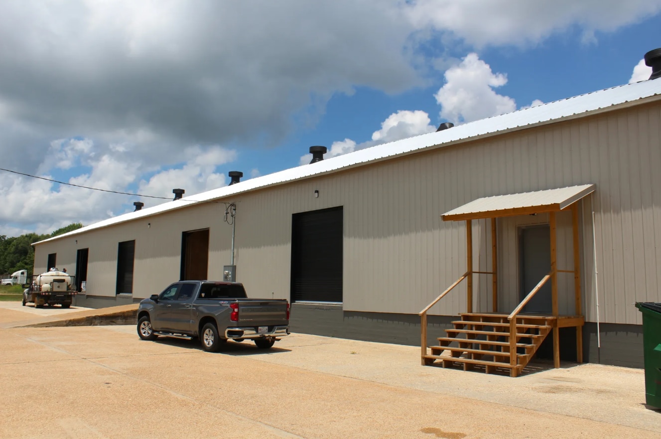 110 Howard Dr, Flora, MS for lease Primary Photo- Image 1 of 9