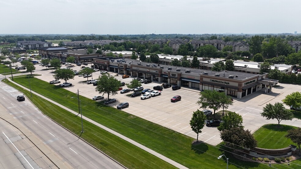 94th St & University Ave, West Des Moines, IA for lease - Building Photo - Image 2 of 14