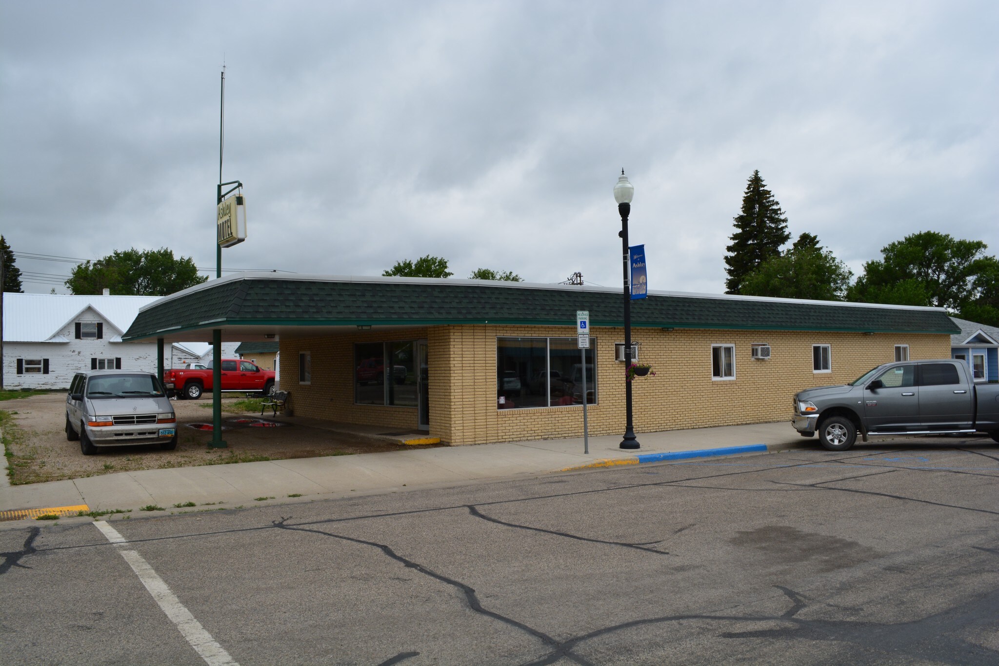 207 W Main St, Ashley, ND for sale Building Photo- Image 1 of 1