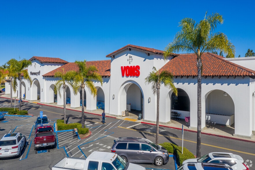 11986 Bernardo Plaza Dr, San Diego, CA for lease - Building Photo - Image 1 of 21