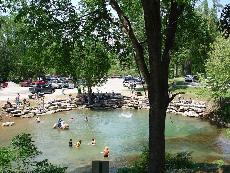 110 Mc Lean Ave, Cotter, AR for sale - Building Photo - Image 2 of 36