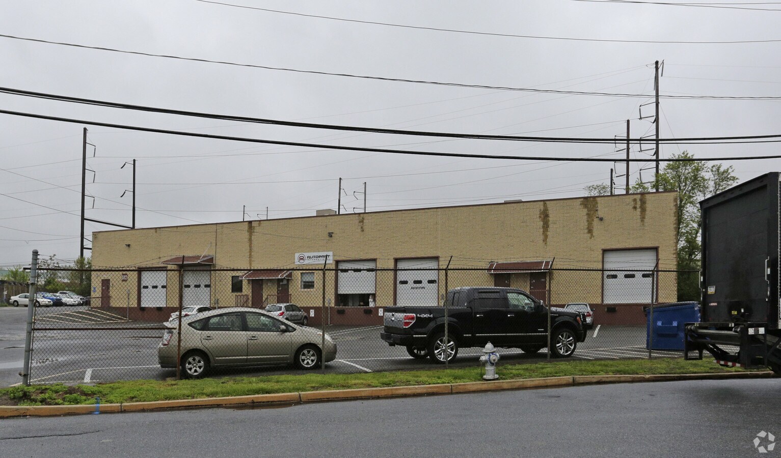 622 Industrial Park Dr, Yeadon, PA 19050