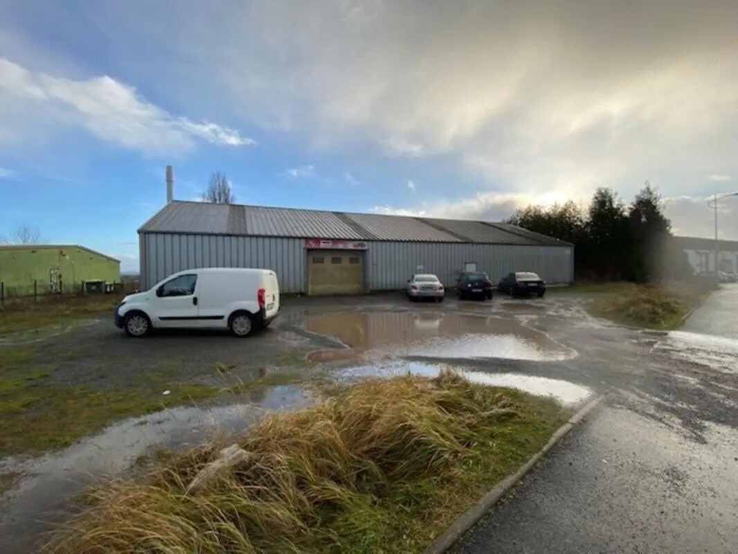 Flex in Bruay-la-Buissière for sale Building Photo- Image 1 of 6