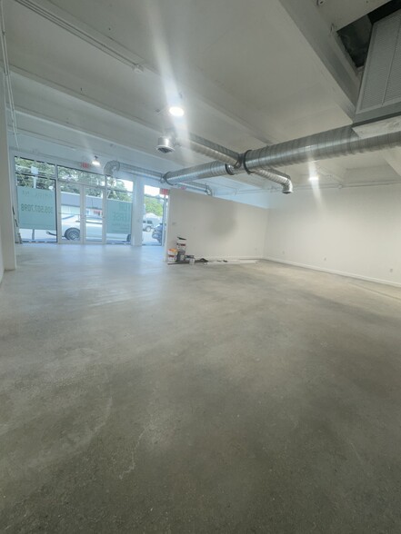 1260 NW 29th St, Miami, FL for lease - Building Photo - Image 2 of 7