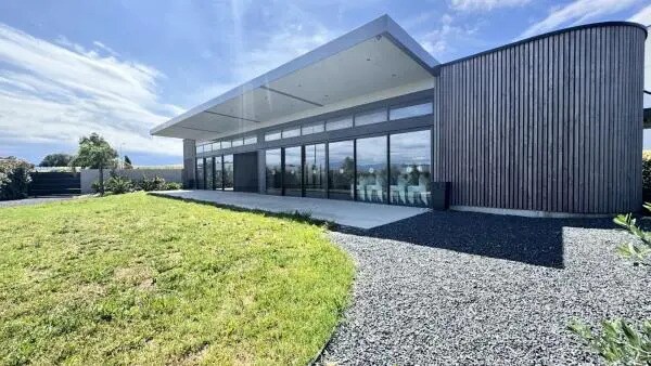 Retail in Perpignan for sale Building Photo- Image 1 of 2