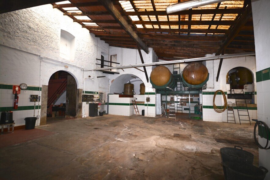Industrial in Binissalem, Islas Baleares for sale - Building Photo - Image 1 of 32