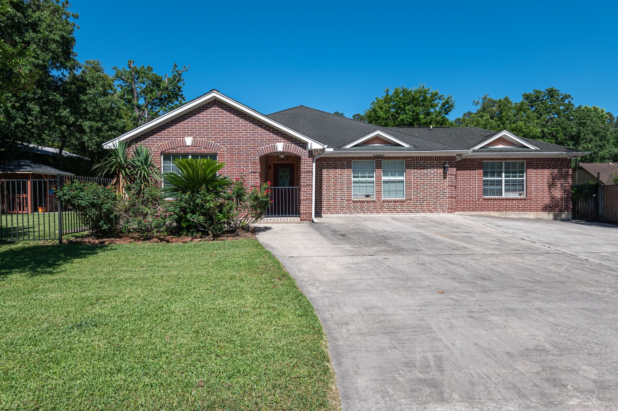 20432 Lana Ln, Porter, TX for sale Primary Photo- Image 1 of 1
