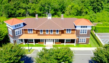 50 Station Rd, Water Mill, NY for lease Building Photo- Image 1 of 3