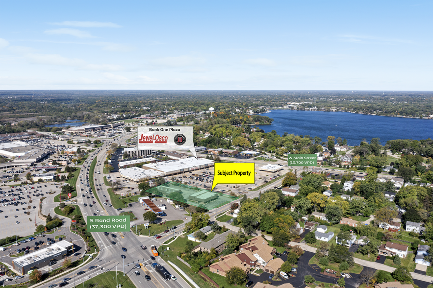 575 Ela Rd, Lake Zurich, IL 60047