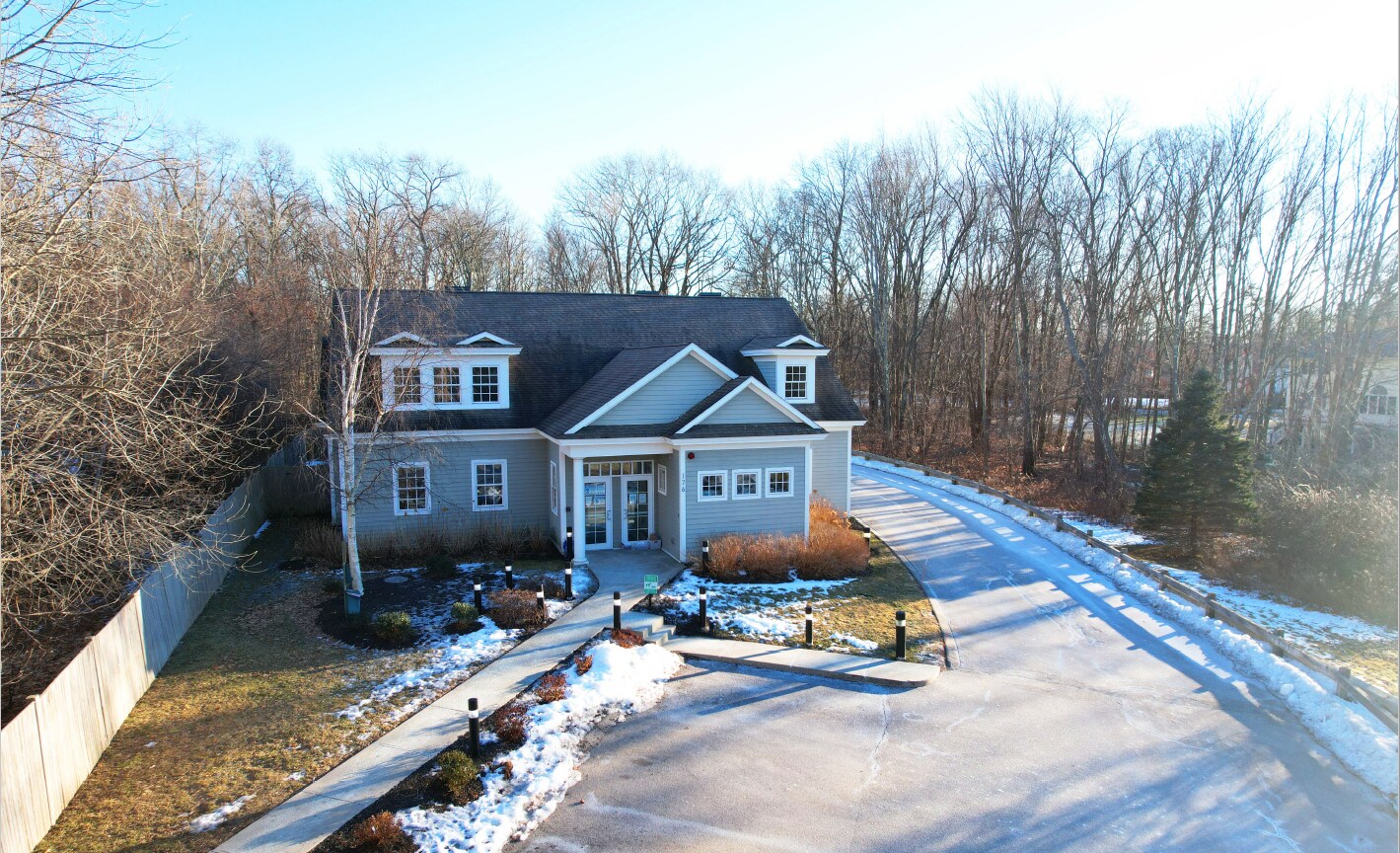 176 River Rd, Andover, MA 01810
