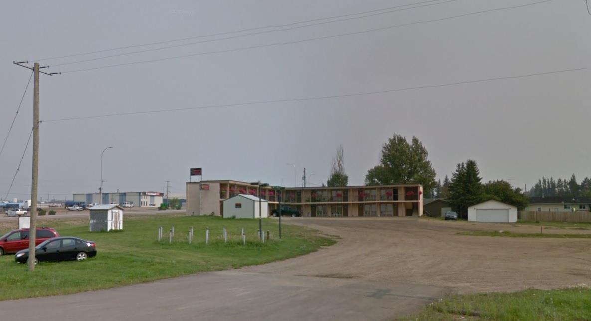 5401 51 St, Two Hills, AB T0B 4K0 Junction Inn