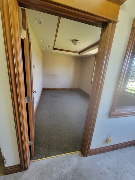 3165 Yeager Dr, Green Bay, WI for lease - Interior Photo - Image 3 of 7