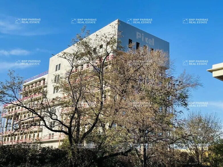 Office in Échirolles for lease - Building Photo - Image 2 of 5