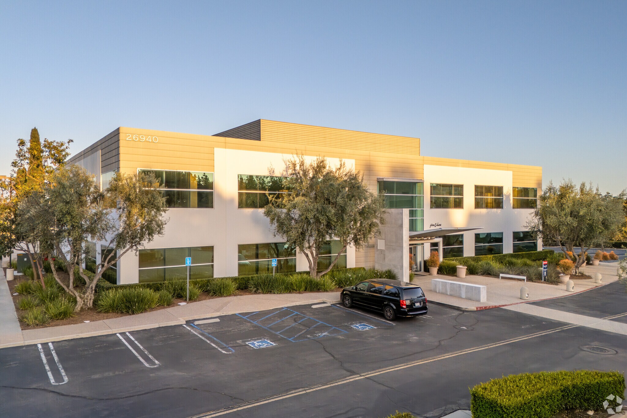 26940 Aliso Viejo Pky, Aliso Viejo, CA for lease Building Photo- Image 1 of 13