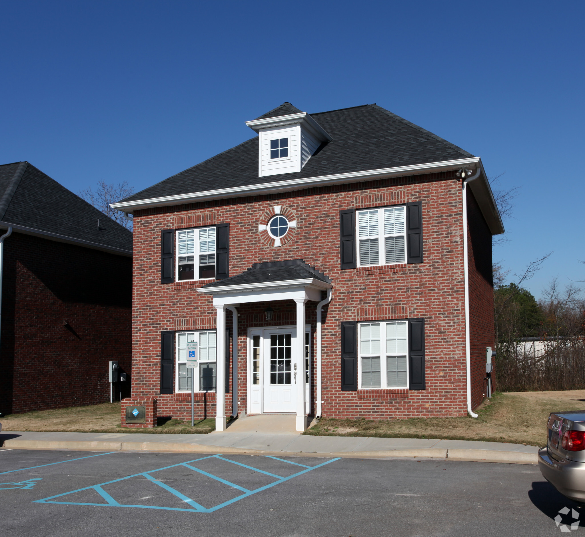 120 Renaissance Cir, Mauldin, SC for sale Primary Photo- Image 1 of 1