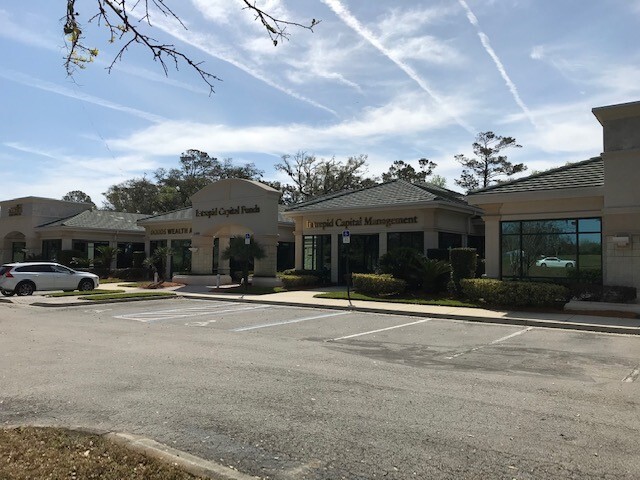 1400 Marsh Landing Pky, Jacksonville Beach, FL for lease - Building Photo - Image 1 of 2