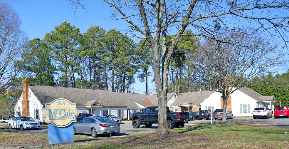 729 Thimble Shoals Blvd, Newport News, VA for lease - Building Photo - Image 1 of 5