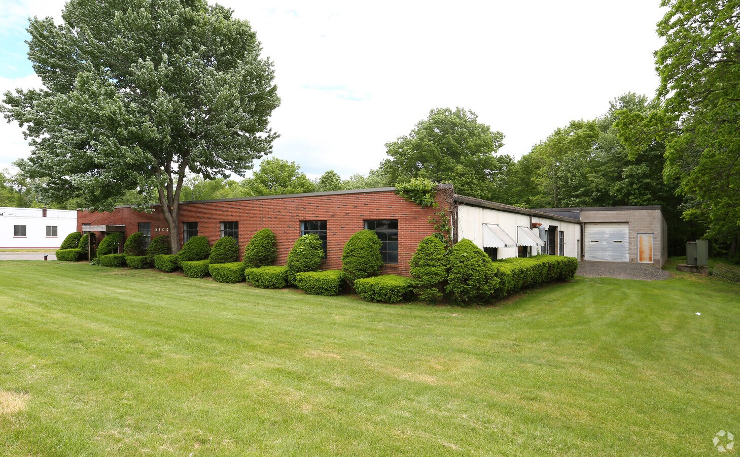 586 Deming Rd, Berlin, CT 06037