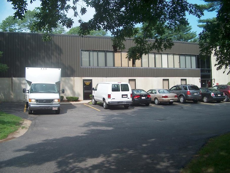 11 Brent Dr, Hudson, MA for sale - Building Photo - Image 2 of 8