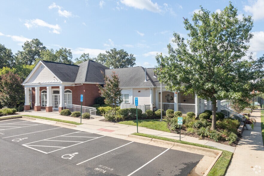 2487 McNair Farms Dr, Herndon, VA 20171 Office/Medical for Lease