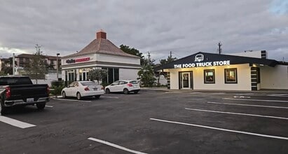 1417 NE 26th St, Wilton Manors, FL for lease Building Photo- Image 2 of 8