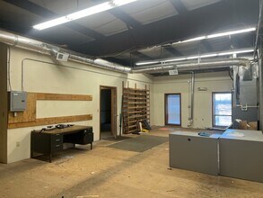 94 Union City Rd, Prospect, CT for lease Interior Photo- Image 2 of 5