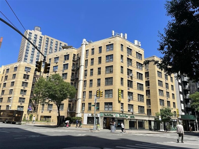 85 4th Ave, New York, NY for lease - Building Photo - Image 2 of 5