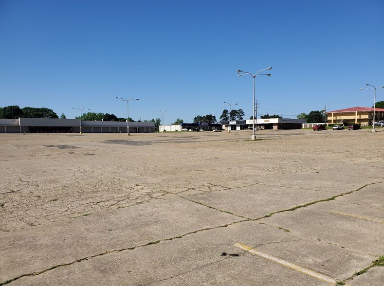 1039 Washington Ave, Mansfield, LA 71052 Retail for Lease