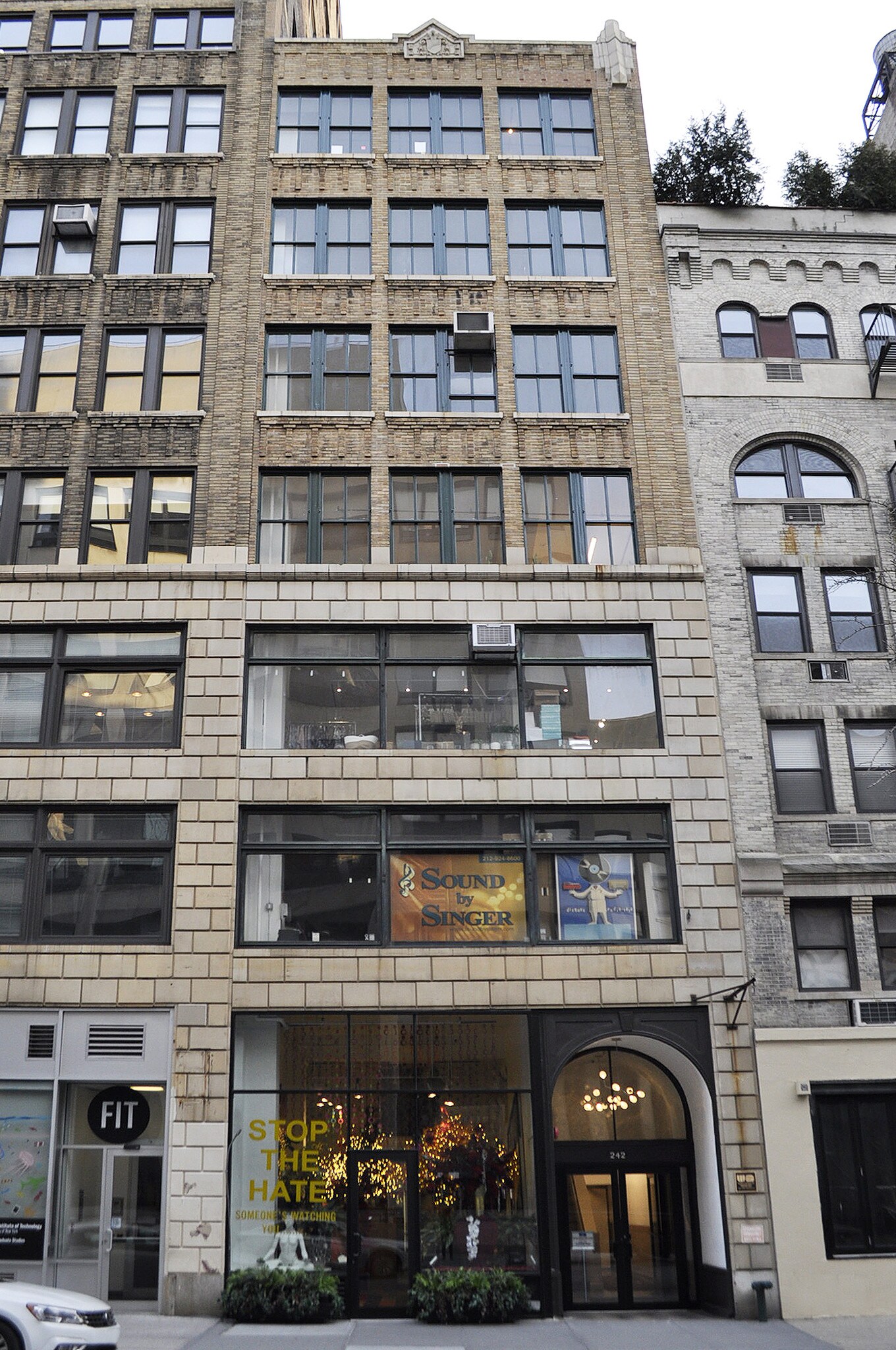 242 W 27th St, New York, NY for sale Primary Photo- Image 1 of 1