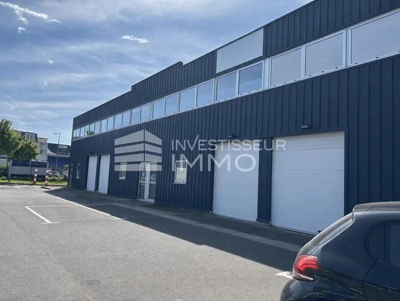 Flex in Chilly-Mazarin for lease - Building Photo - Image 2 of 4
