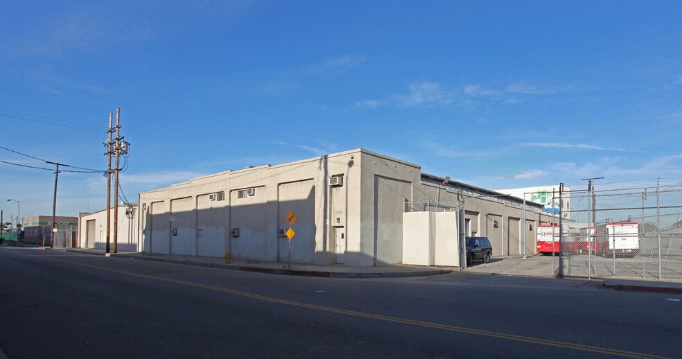 1705 E Hooper Ave, Los Angeles, CA for sale - Building Photo - Image 3 of 14