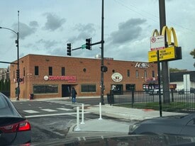 200-210 E 35th St, Chicago IL - Pub