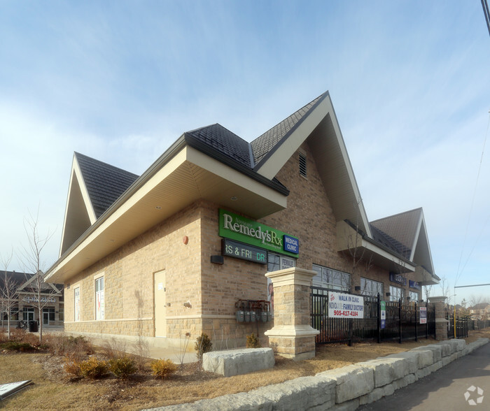 3981 Major Mackenzie Dr, Vaughan, ON for lease - Building Photo - Image 3 of 3