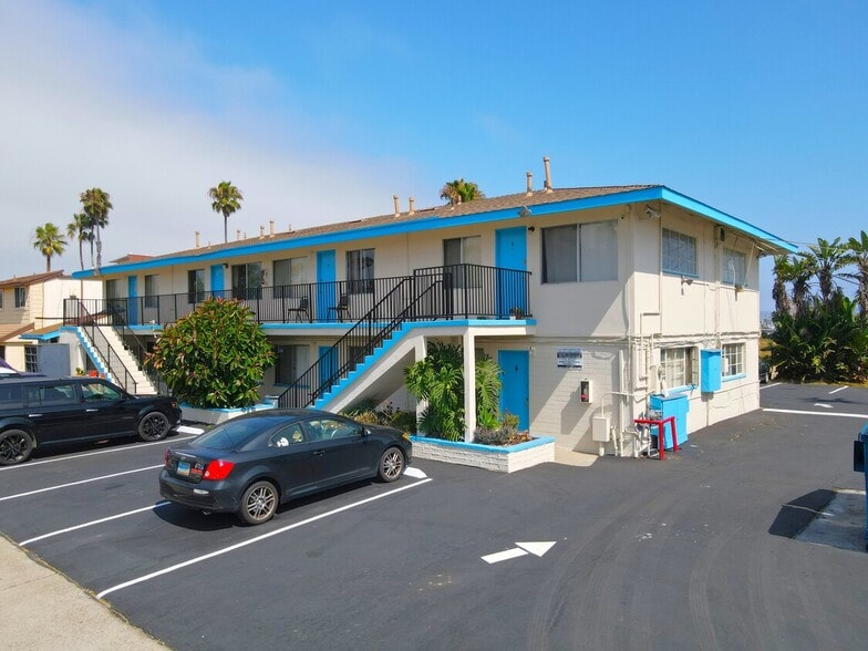 23-Unit Value-Add | The EBB Tide portfolio of 2 properties for sale on LoopNet.com - Building Photo - Image 2 of 5