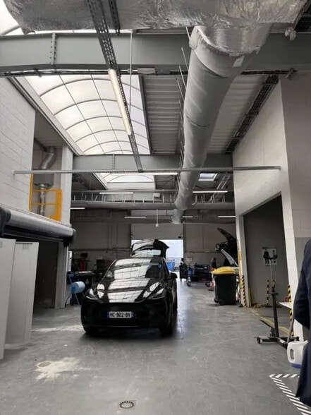 Flex in Saint-Martin-sur-le-Pré for sale - Interior Photo - Image 1 of 5