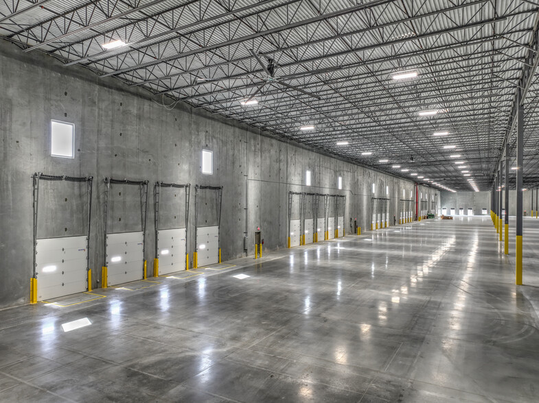 North Vegas Logistics Center, Las Vegas, NV for lease - Interior Photo - Image 3 of 3