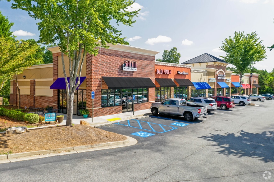 5801 Old Highway 5, Holly Springs, GA for lease - Primary Photo - Image 2 of 5