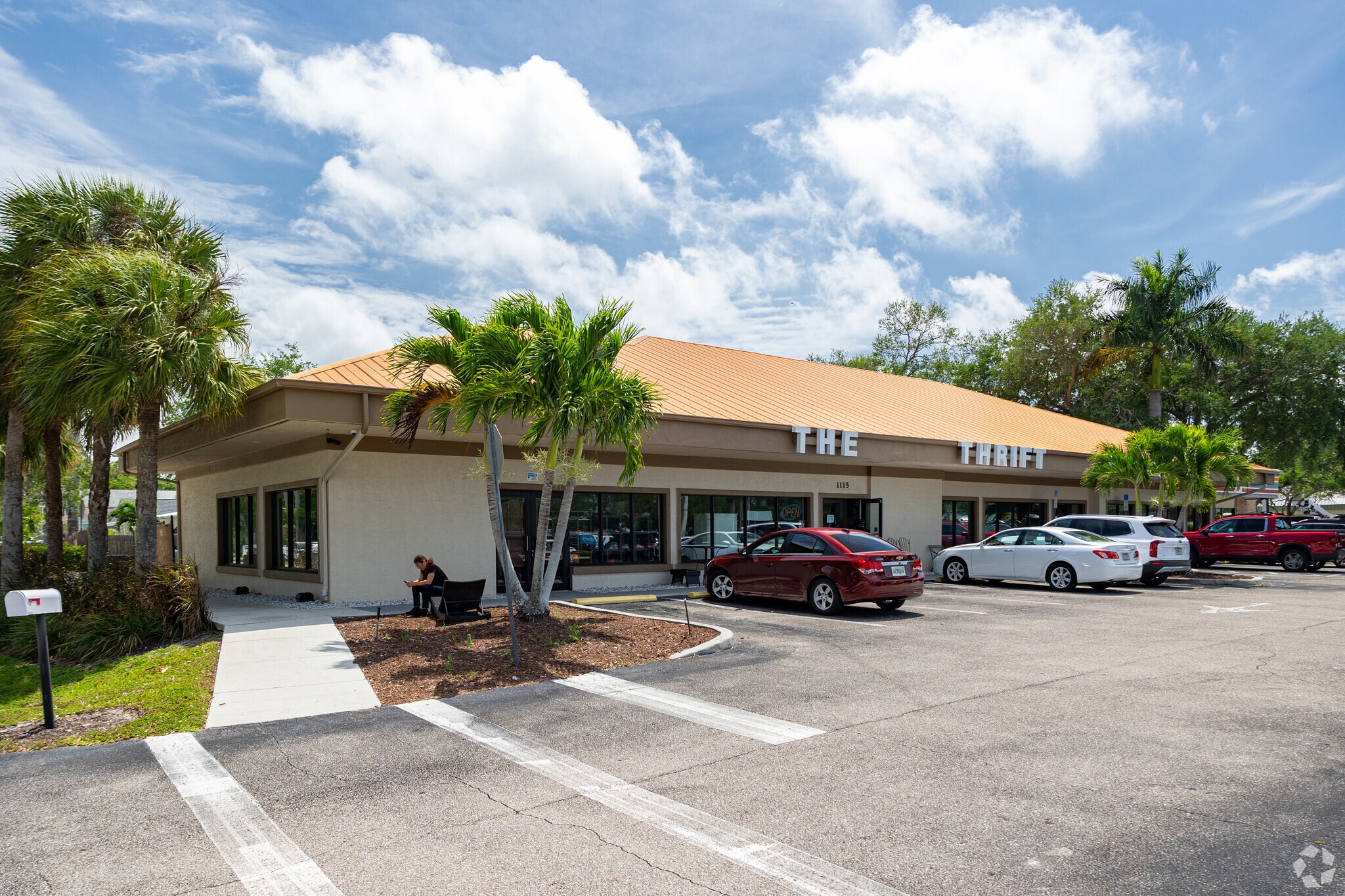 1115 Airport Pulling Rd, Naples, FL for lease Building Photo- Image 1 of 10