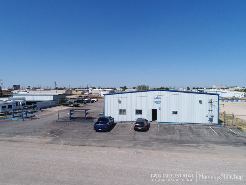 2614 County Road 103 West, Midland, TX for lease - Primary Photo - Image 1 of 23