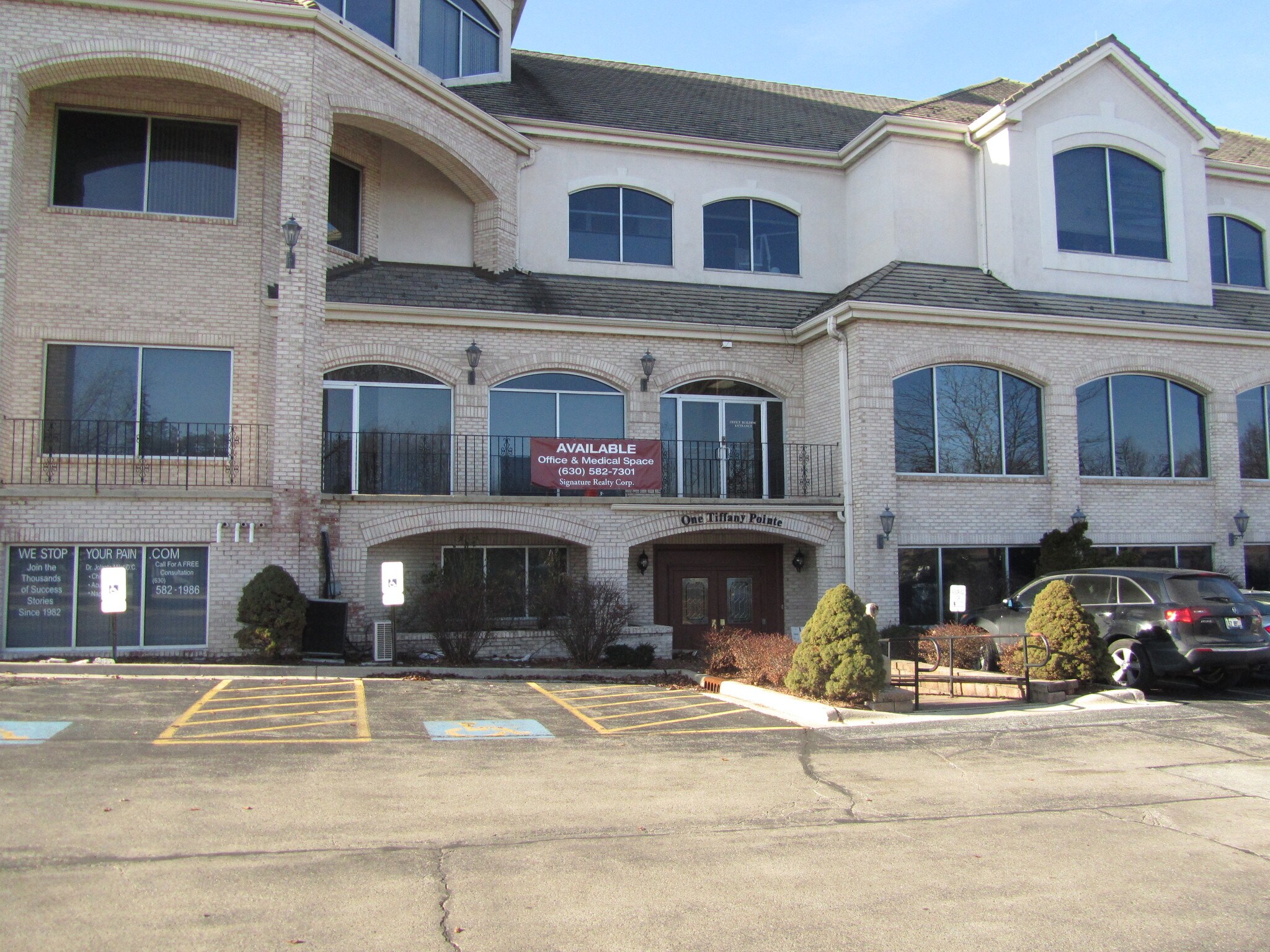 1 Tiffany Pt, Bloomingdale, IL for sale Building Photo- Image 1 of 1