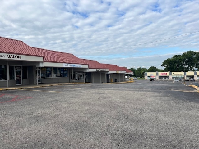 122-130 Corum Rd, Excelsior Springs, MO for lease - Building Photo - Image 3 of 6