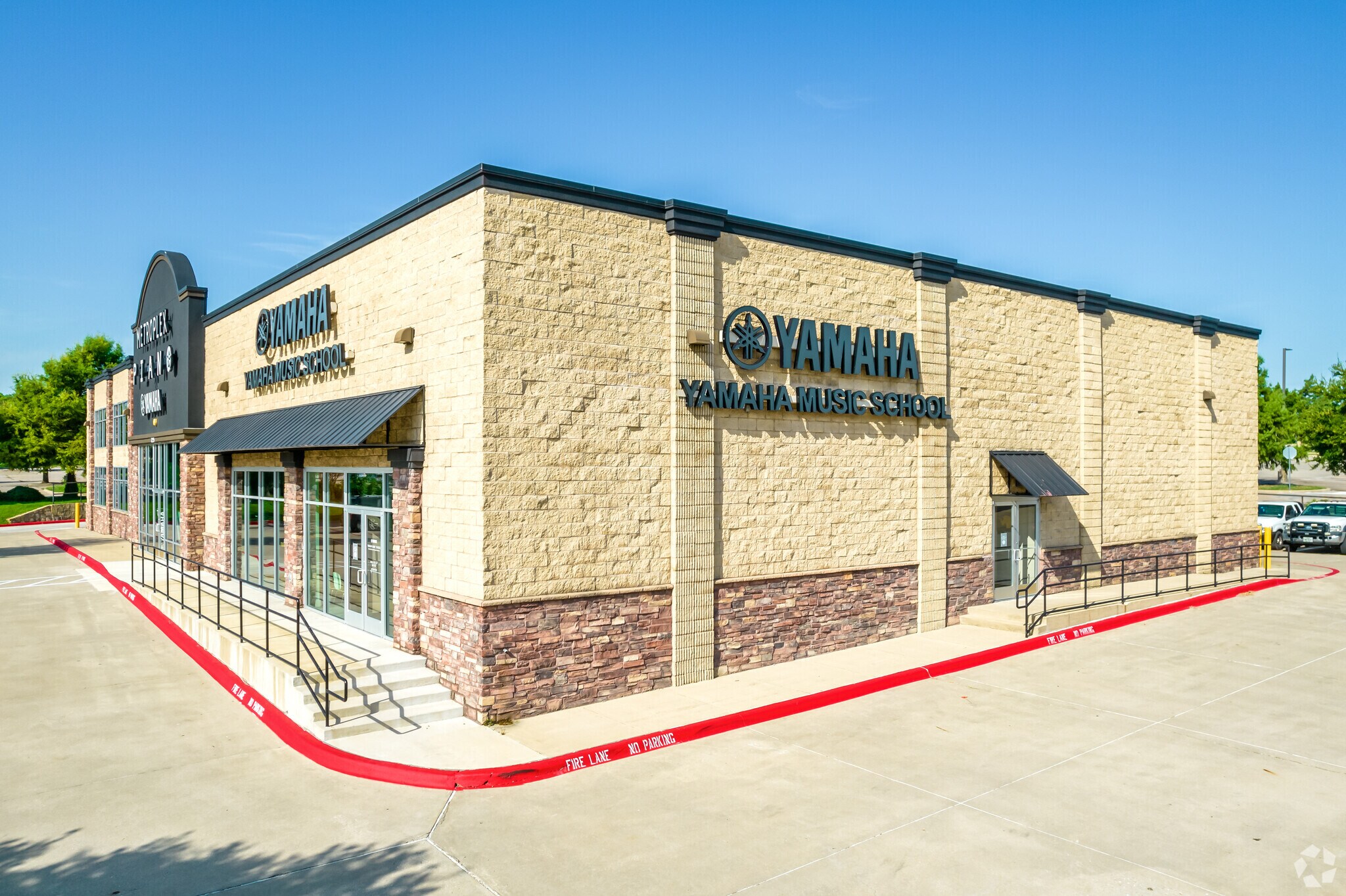 7225 N Central Expy, Plano, TX for sale Primary Photo- Image 1 of 1