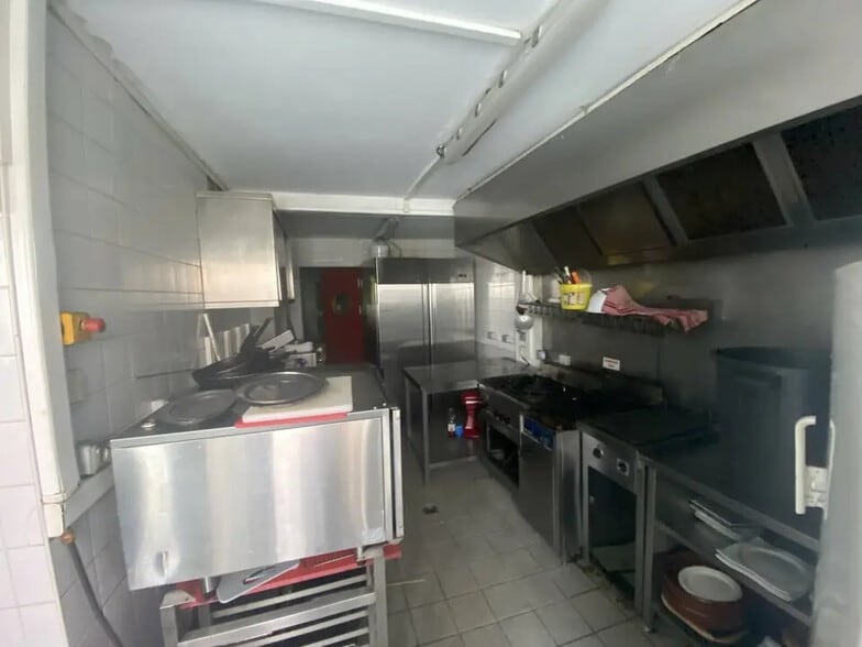 Retail in Le Havre for sale - Interior Photo - Image 3 of 5