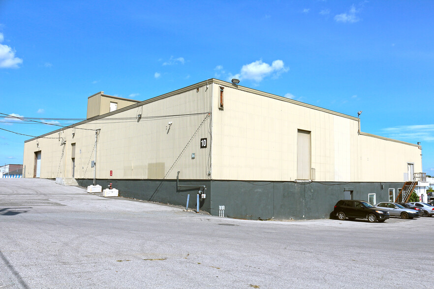 10 Rue Emile-Bond, Gatineau, QC for lease - Building Photo - Image 2 of 6