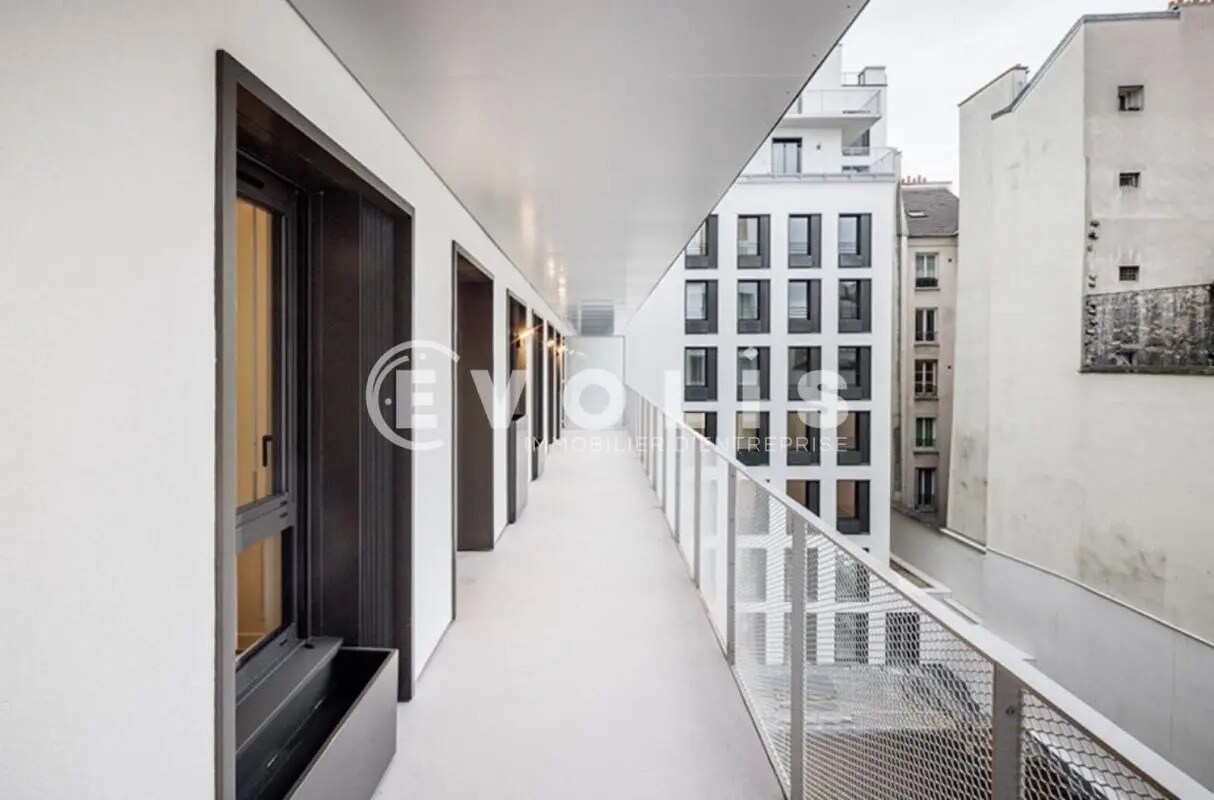 107 T Rue Du Faubourg Saint-Denis, Paris for lease Building Photo- Image 1 of 4