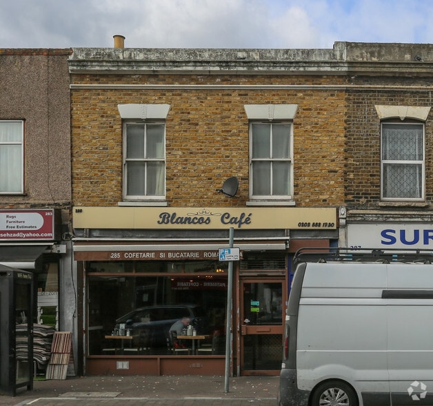 285 High Road Leytonstone, London for lease - Primary Photo - Image 1 of 3