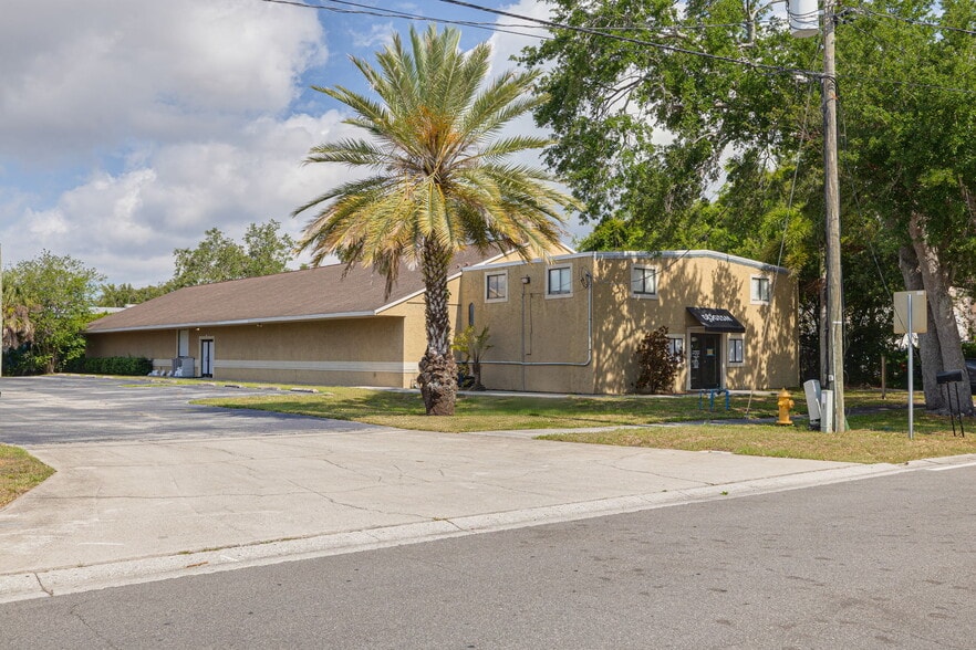 110 Pine Ave, Oldsmar, FL for sale - Building Photo - Image 1 of 26
