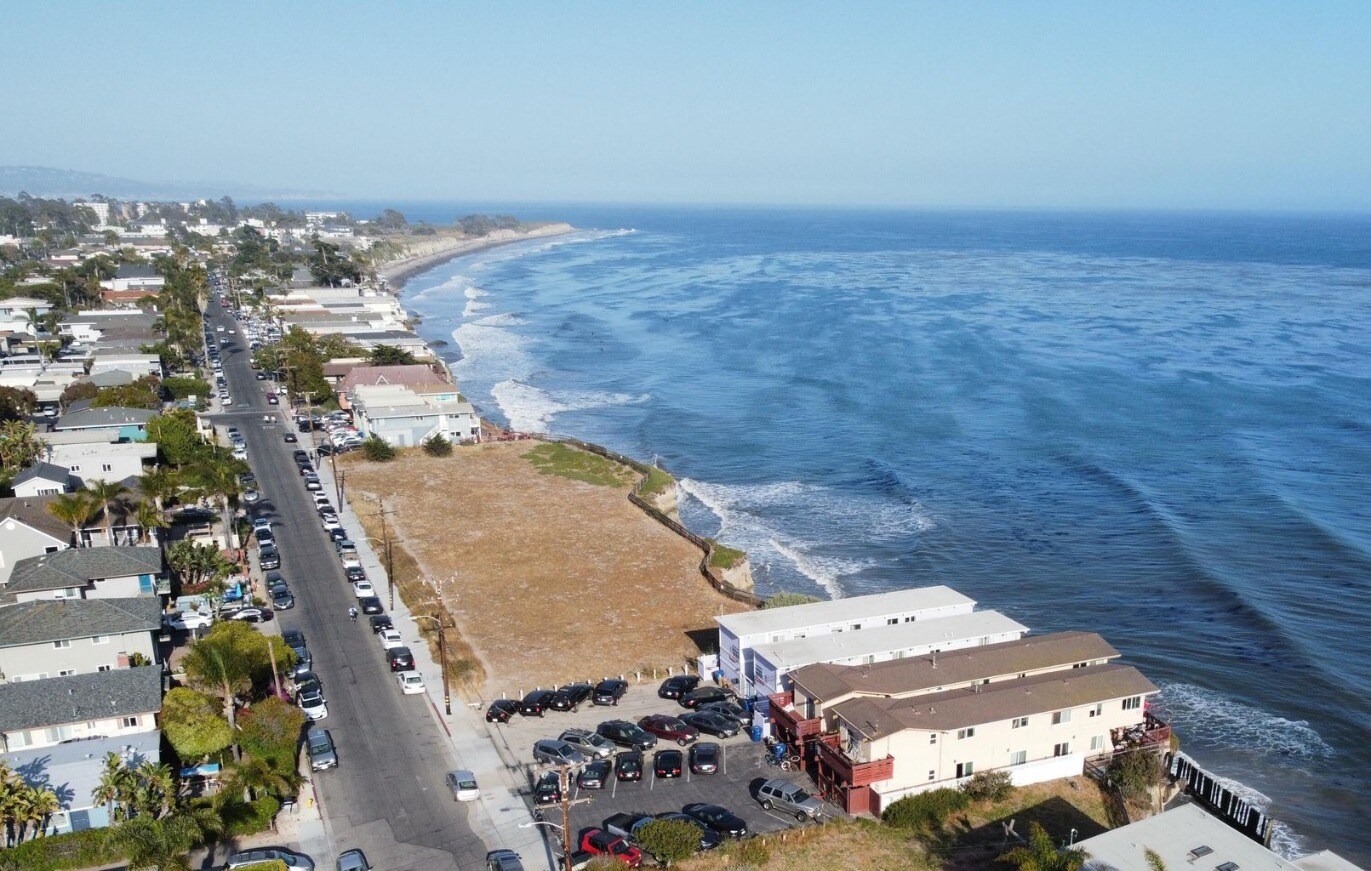 6747 Del Playa Dr, Isla Vista, CA for sale Primary Photo- Image 1 of 1